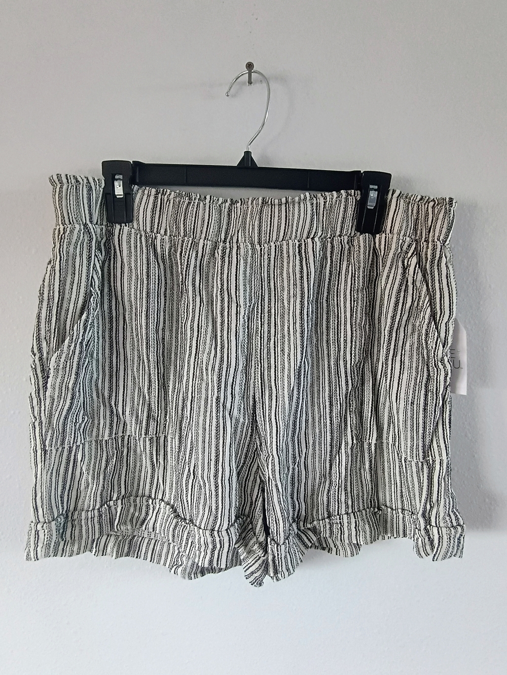 Time and Tru Striped Paperbag Pull On Shorts Large 12 14 NWT